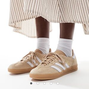Adidas Originals Gazelle Sneakers in magic beige and white size 6.5 US Womens